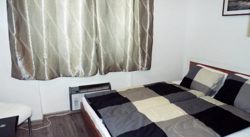 24 Hour-Self Check-In Apartment Namestie Svaeteho Egidia بوبراد الغرفة الصورة